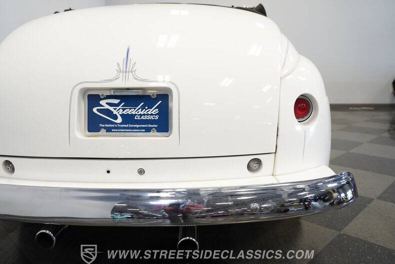 1947 Ford Deluxe