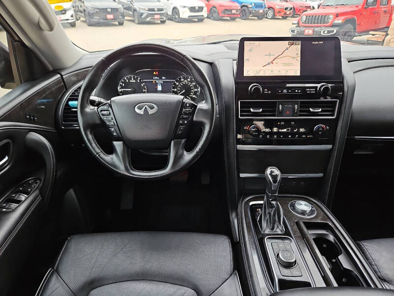 2024 Infiniti QX80 Luxe