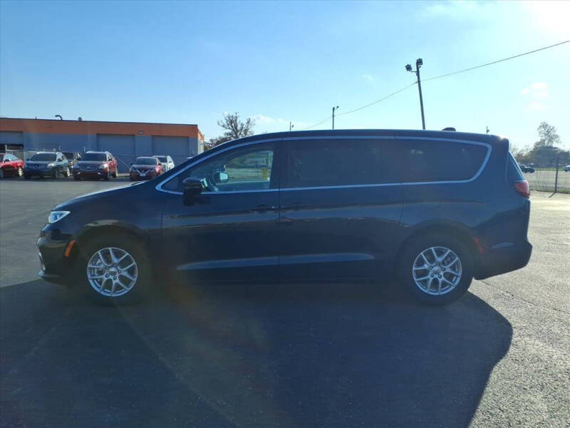 2024 Chrysler Pacifica Touring L