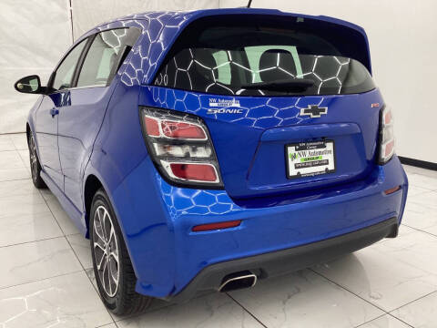 2019 Chevrolet Sonic LT Manual