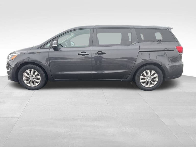 2021 Kia Sedona LX