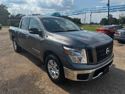 2019 Nissan Titan SV