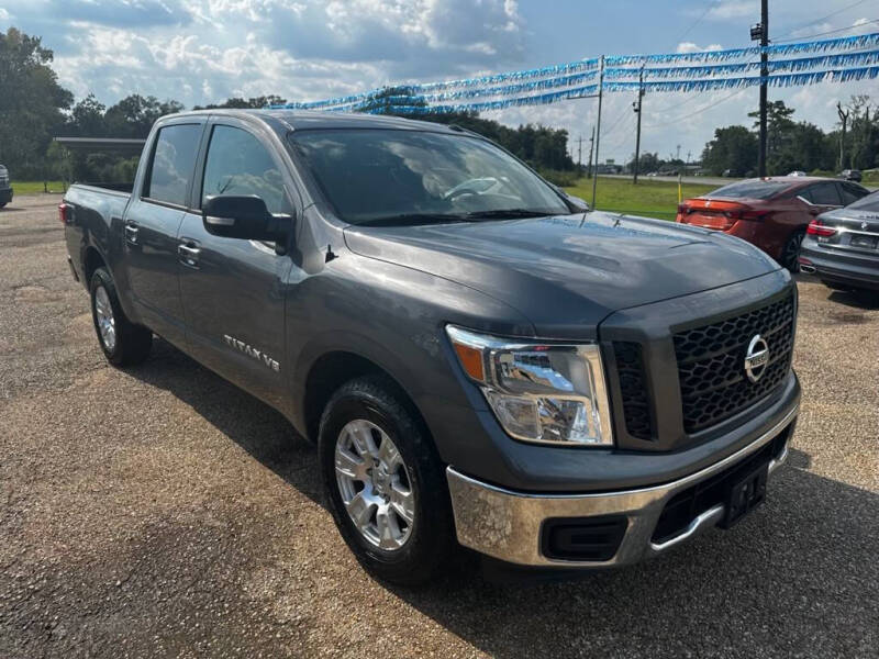 2019 Nissan Titan SV