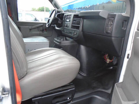 2017 Chevrolet Express 2500