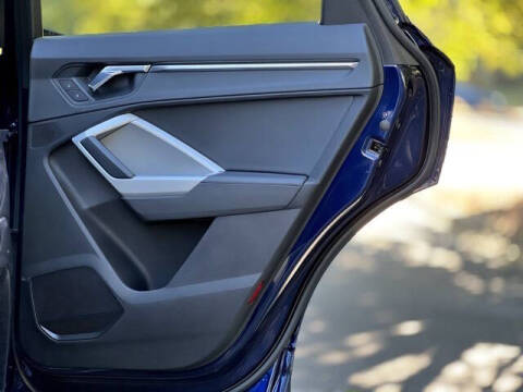 2021 Audi Q3 quattro Premium 40 TFSI