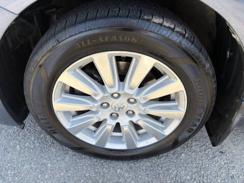 2017 Toyota Sienna XLE Premium 7-Passenger