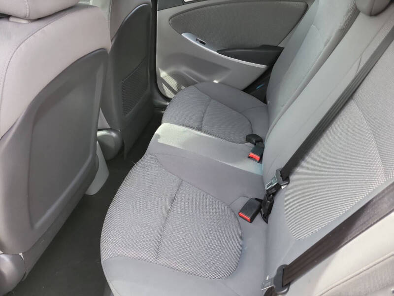 2012 Hyundai Accent GS
