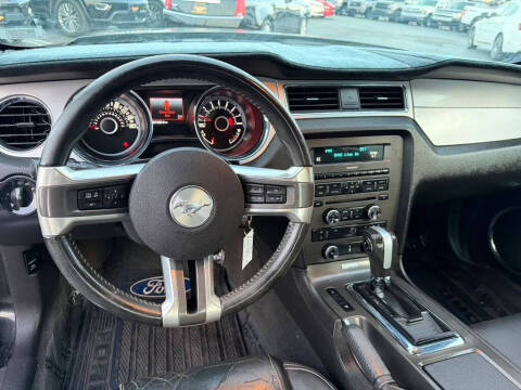 2013 Ford Mustang V6 Premium
