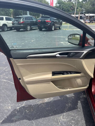 2014 Ford Fusion SE