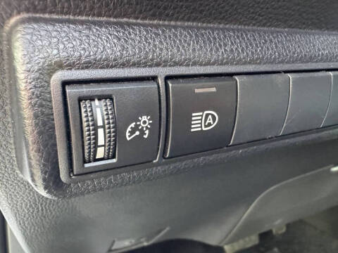 2024 Toyota Corolla Hatchback SE