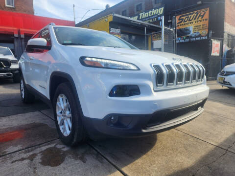 2015 Jeep Cherokee for sale at South Street Auto Sales in Newark NJ