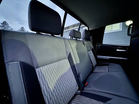 2014 Toyota Tundra SR5