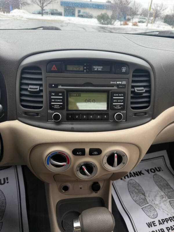2009 Hyundai Accent GLS