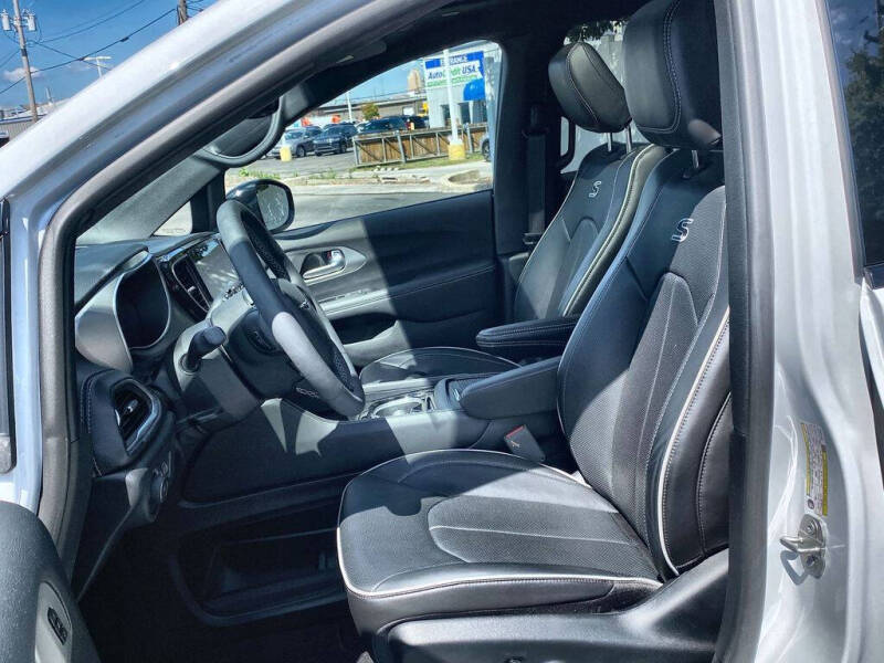 2024 Chrysler Pacifica Limited