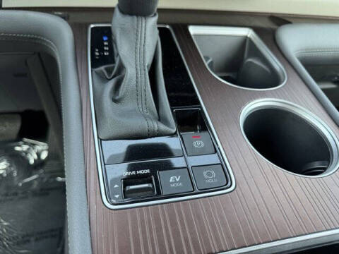 2024 Toyota Sienna LE 8-Passenger