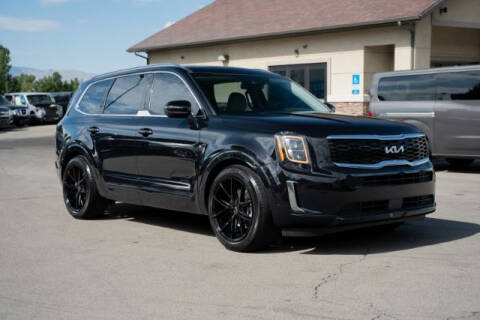 2021 Kia Telluride for sale at REVOLUTIONARY AUTO in Lindon UT