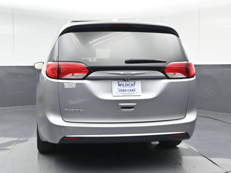 2019 Chrysler Pacifica Touring L