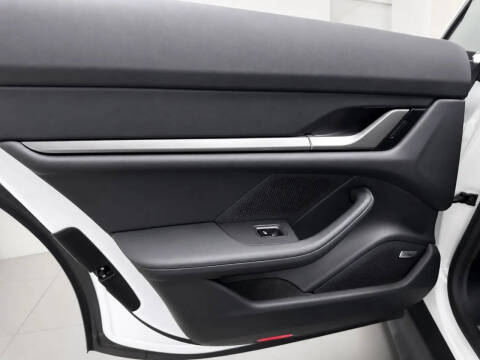 2025 Porsche Taycan