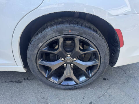 2021 Chrysler 300 S V6