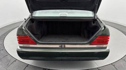 1992 Mercedes-Benz 300-Class 300 SE