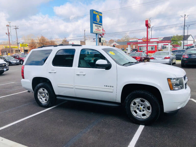 2010 Chevrolet Tahoe LT photo 4