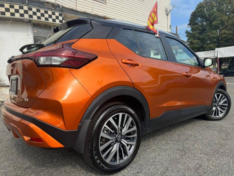 2023 Nissan Kicks SV