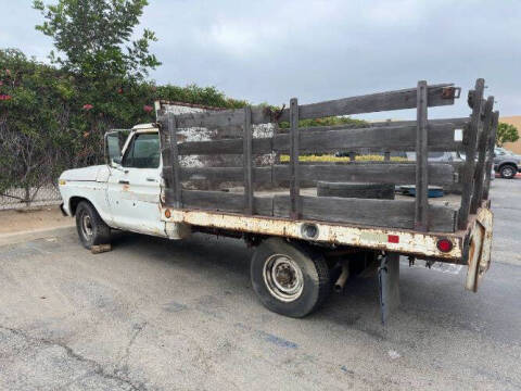 1975 Ford F-250