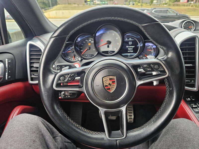 2017 Porsche Cayenne S