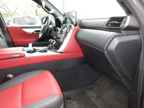 2023 Lexus LX 600 F SPORT Handling