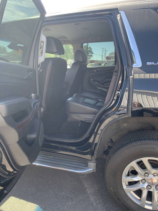 2017 GMC Yukon SLE