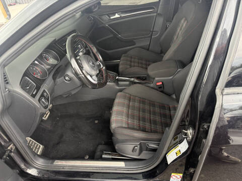 2017 Volkswagen Golf GTI S