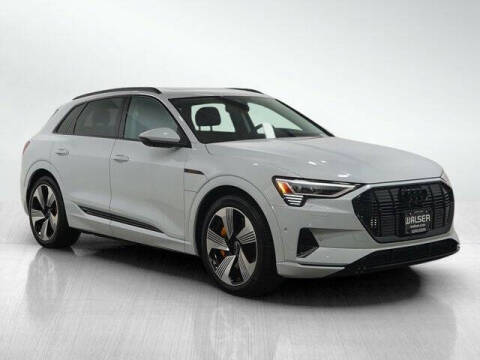 2023 Audi e-tron quattro Premium Plus