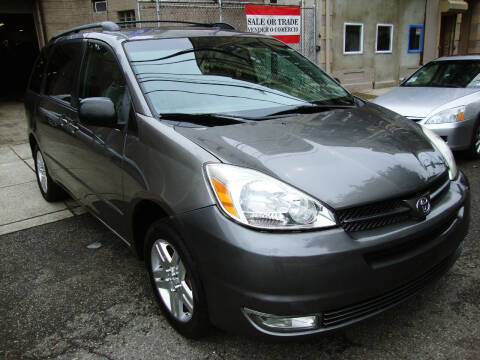 2005 Toyota Sienna for sale at Discount Auto Sales in Passaic NJ