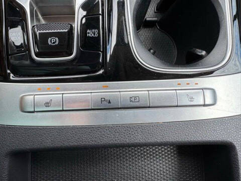 2022 Kia Carnival EX