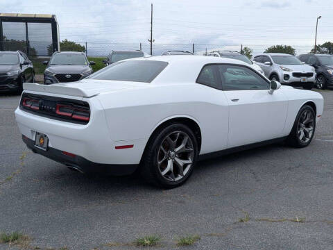 2017 Dodge Challenger SXT