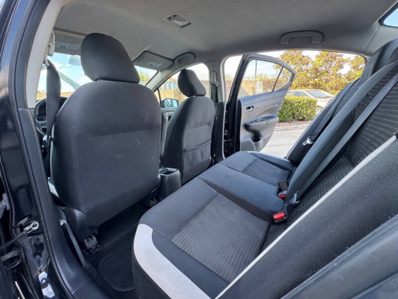 2020 Nissan Versa SV