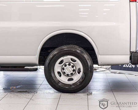 2022 Chevrolet Express 2500
