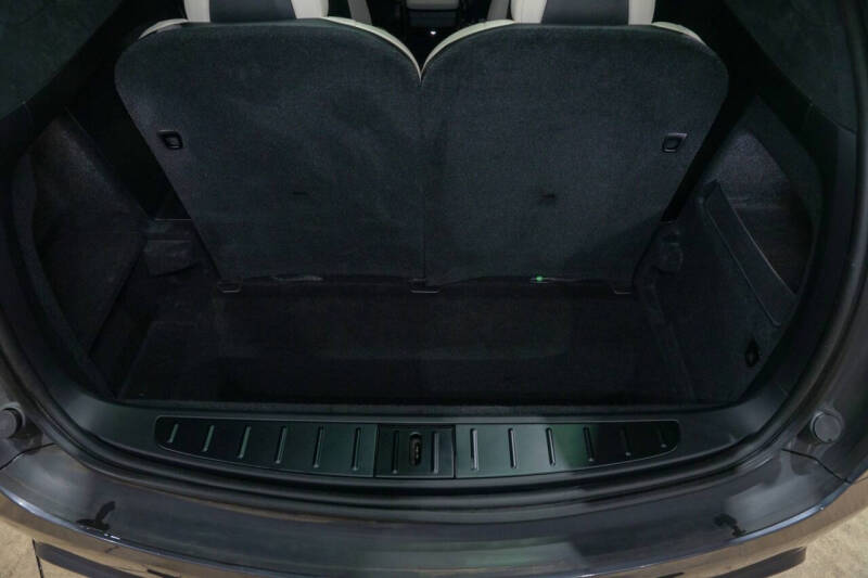 2022 Tesla Model X Plaid