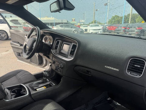 2015 Dodge Charger SE