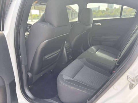 2019 Dodge Charger SXT