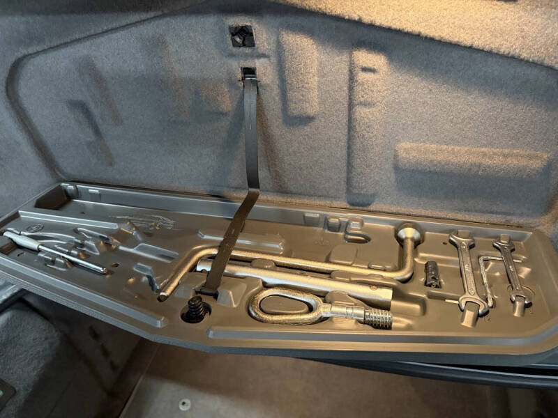 2001 BMW 7 Series 740i