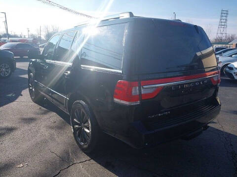 2017 Lincoln Navigator Select