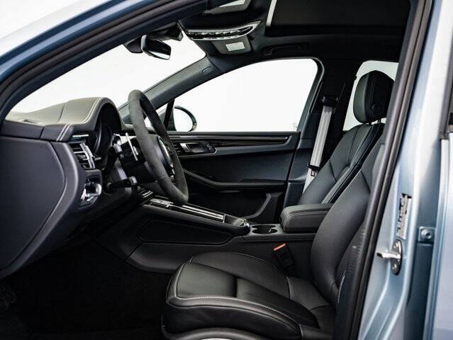 2026 Porsche Macan T