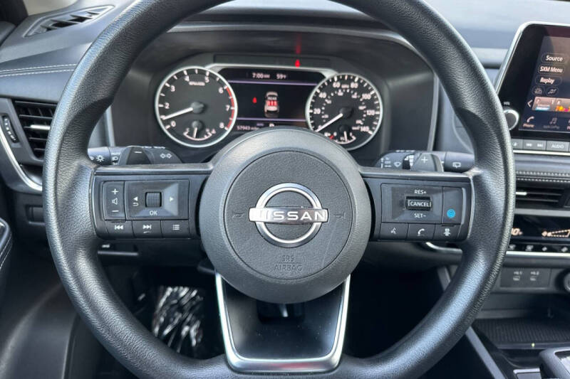 2024 Nissan Rogue SV