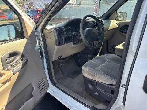 2002 Chevrolet Venture LS