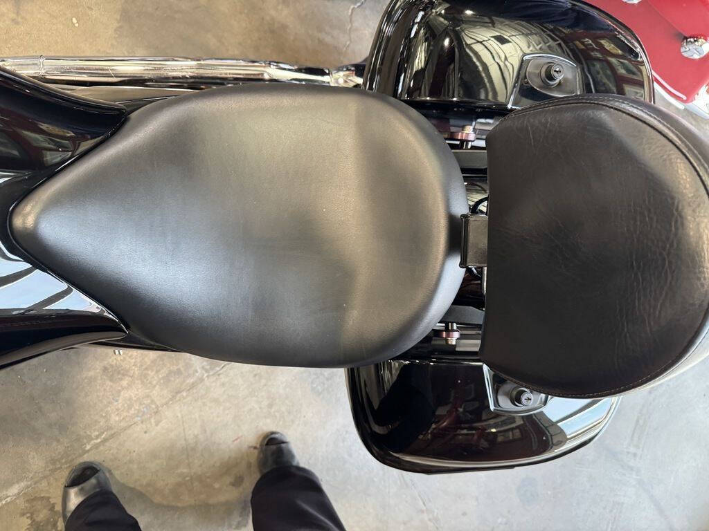 2007 Victory Motorcycles® Vegas™ 8-Ball 11