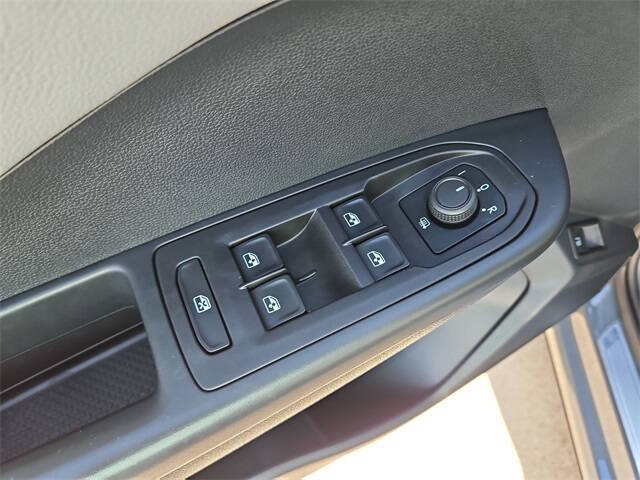 2022 Volkswagen Taos SE 4Motion