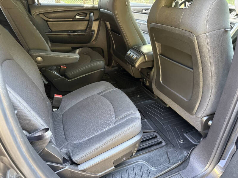 2015 GMC Acadia SLE-2