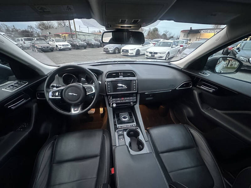 2017 Jaguar F-PACE S