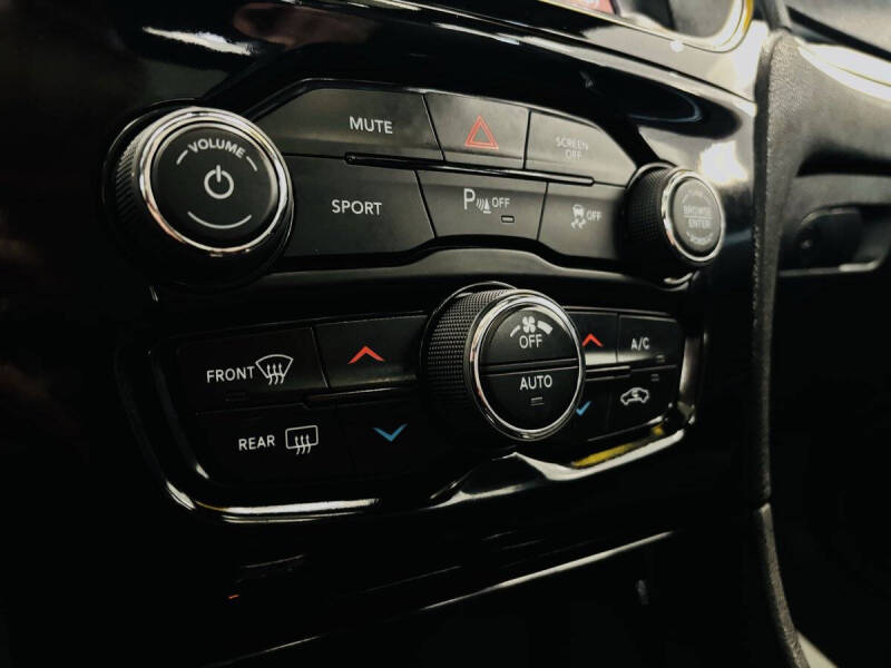 2020 Chrysler 300 S